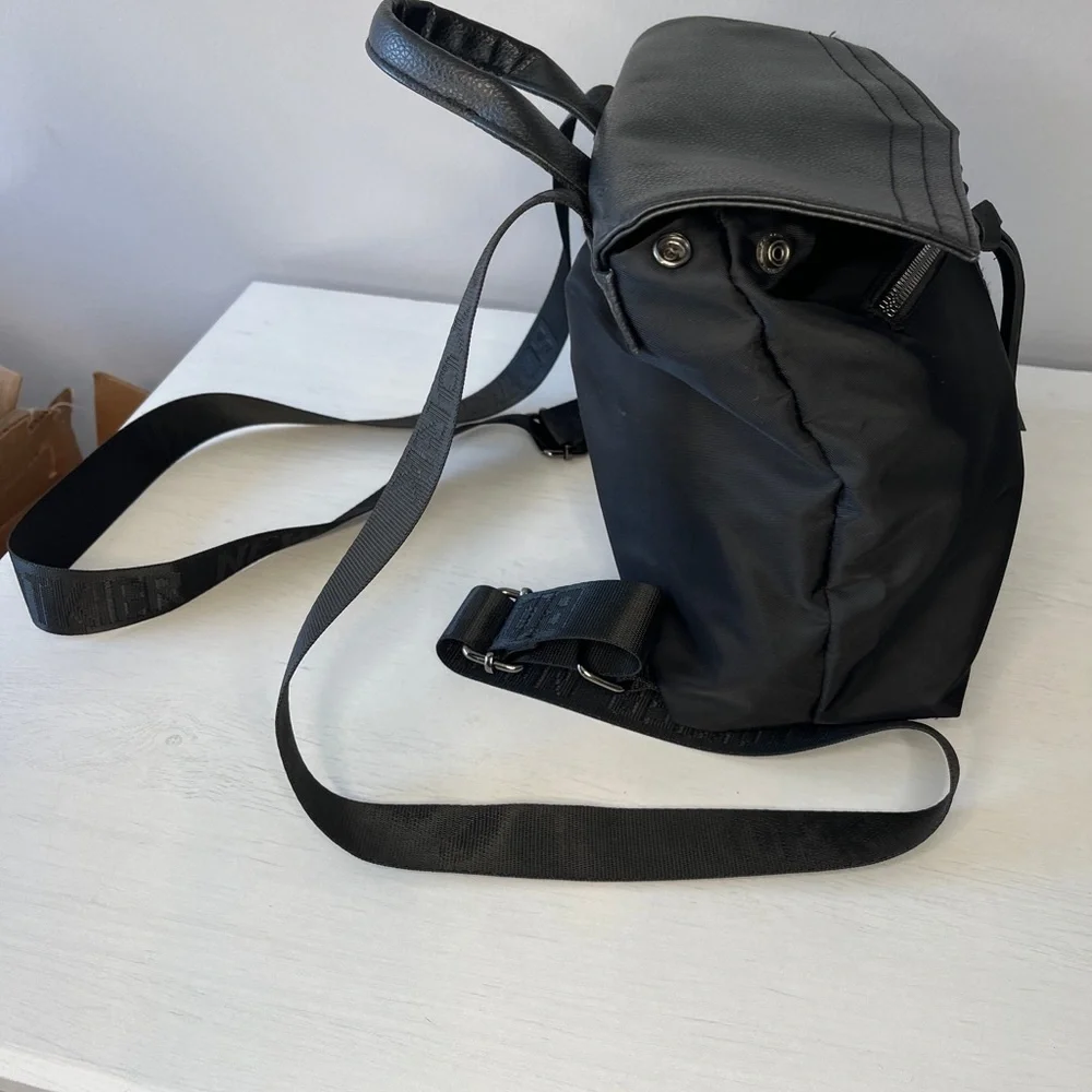 BOTIKER Mini Trigger Backpack Black